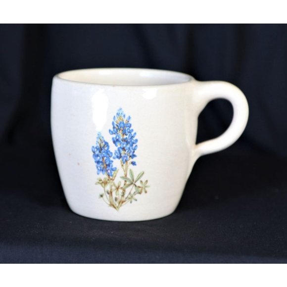 Hand painted Bluebonnet mug by Yesteryears - Picture 1 of 6